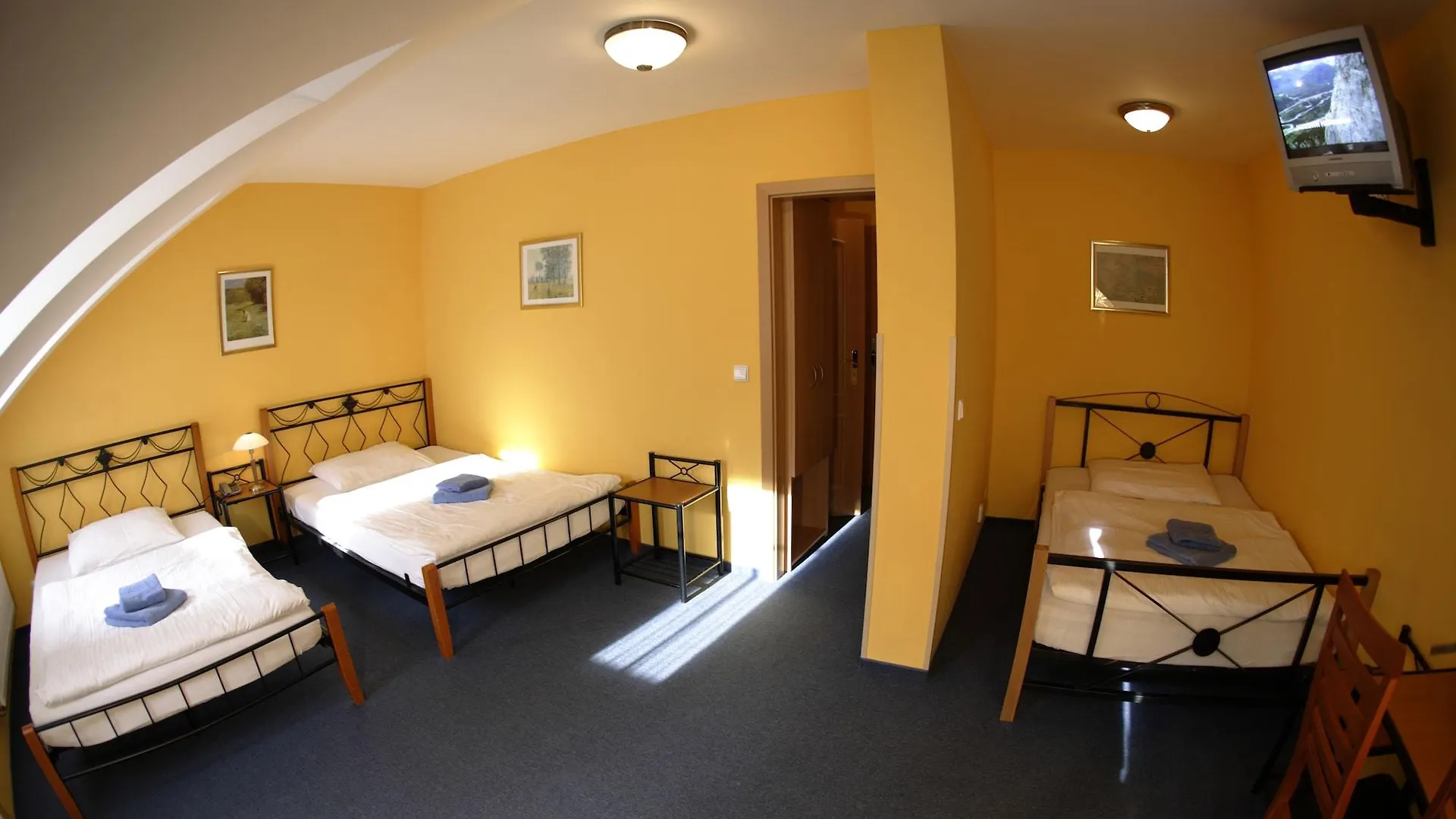 Hotel Boston Karlovy Vary 3*,  Czech Republic