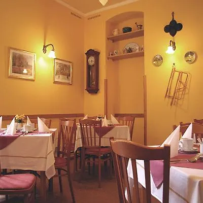 Hotel Boston Karlovy Vary 3*,